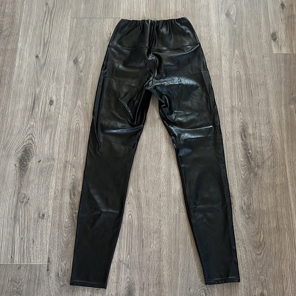 Wilfred free Daria Vegan Leather Legging - Picture 3 of 3